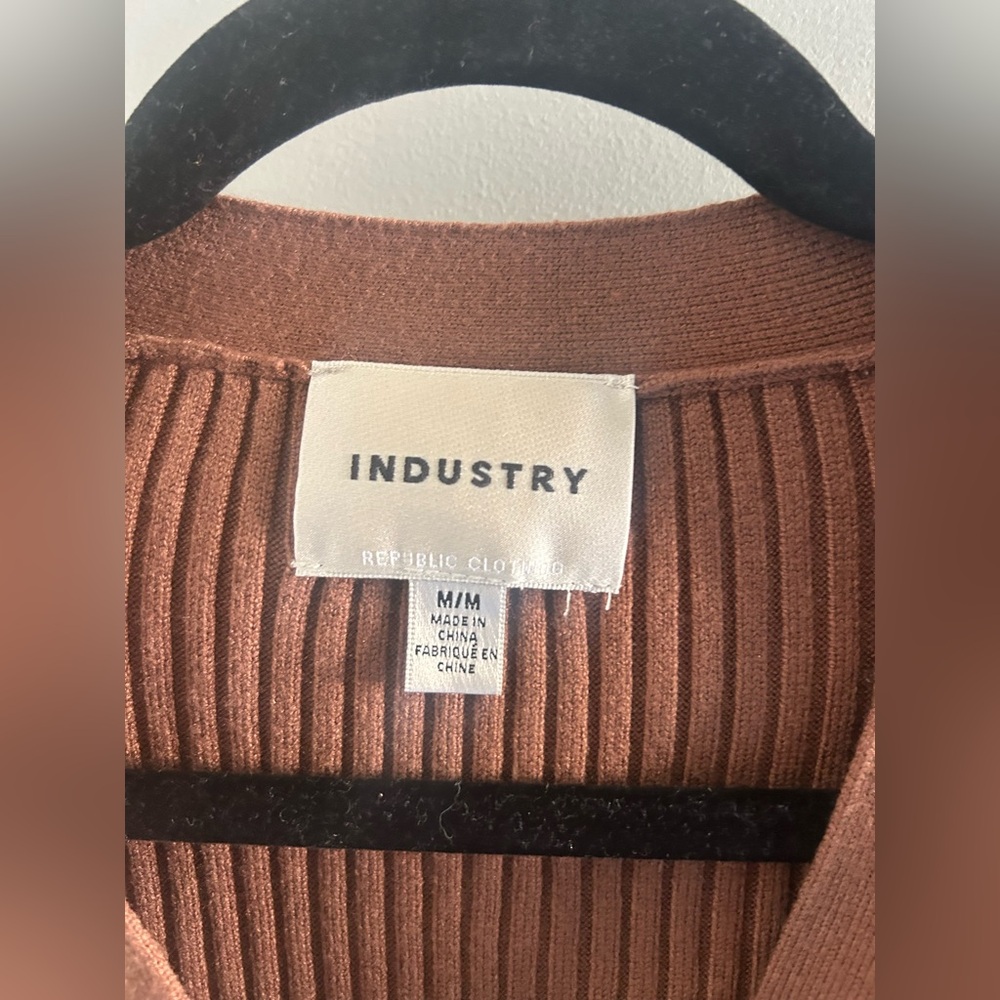 Brown Industry Cardigan with fabric buttons and puff shoulders BNWOT - Picture 8 of 9